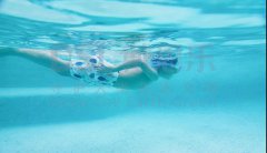 <b>別墅游泳池的設(shè)計(jì)及設(shè)備需要注意哪些方面？</b>