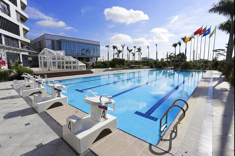 開(kāi)一家游泳館大概需要多少錢？