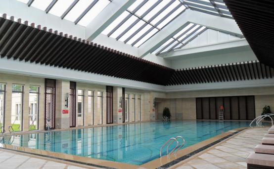 室內(nèi)游泳館如何通風換氣？