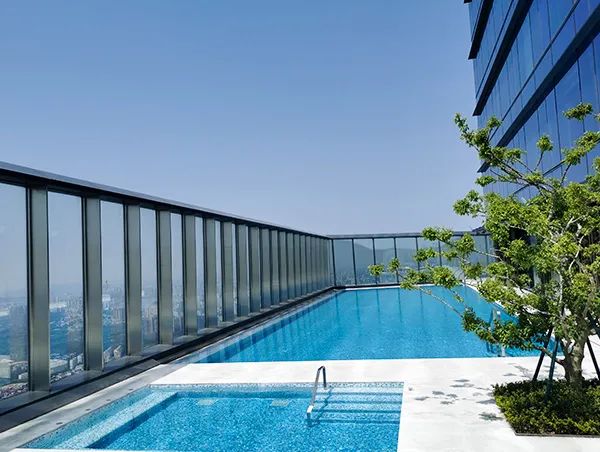 游泳池水變綠、變渾濁？大概率是這幾個(gè)問(wèn)題沒(méi)做好！