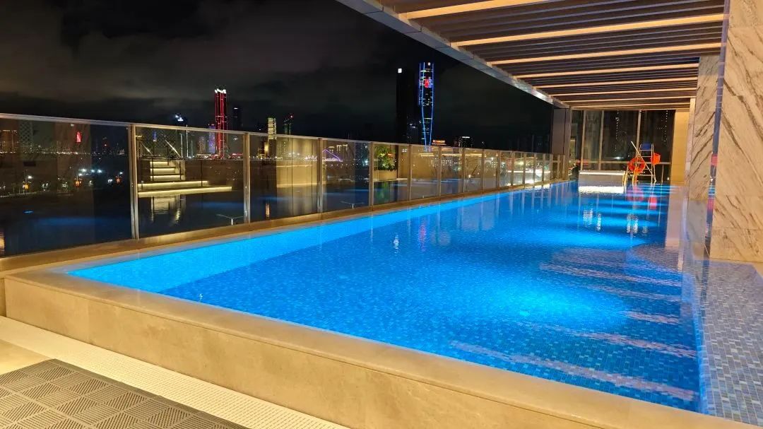 <b>本地專業(yè)的游泳池設(shè)備公司去哪里找？</b>